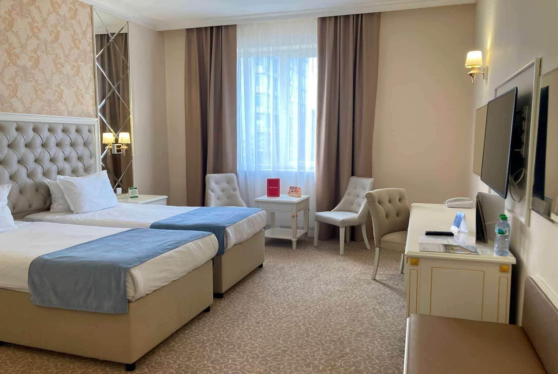 Hôtel Ramada By Wyndham Plovdiv Trimontium Extérieur photo